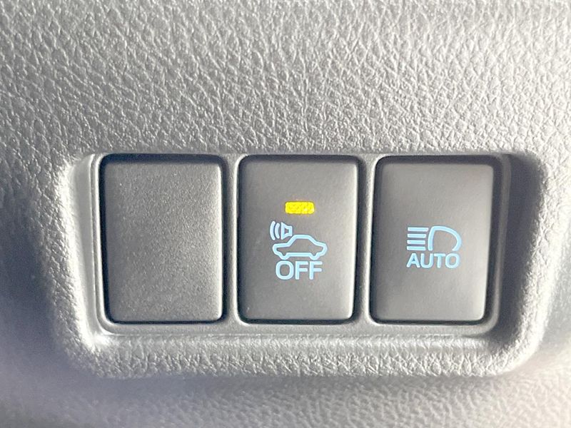 2019 Toyota C-HR DAA-ZYX10 (UW-6a9e2dcaa0393)[27]