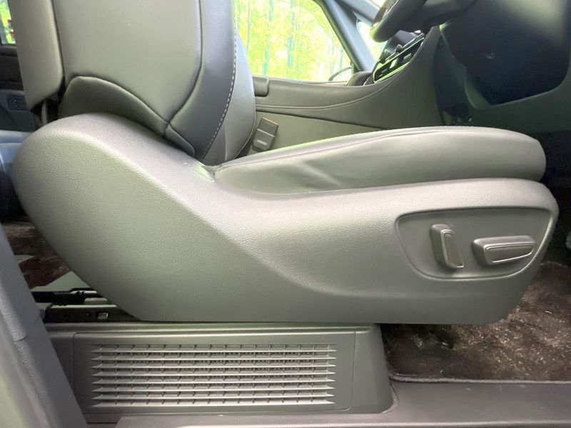 2024 Toyota Vellfire Hybrid 6AA-AAHH40W (UW-6a9f7b1e35695)[16]