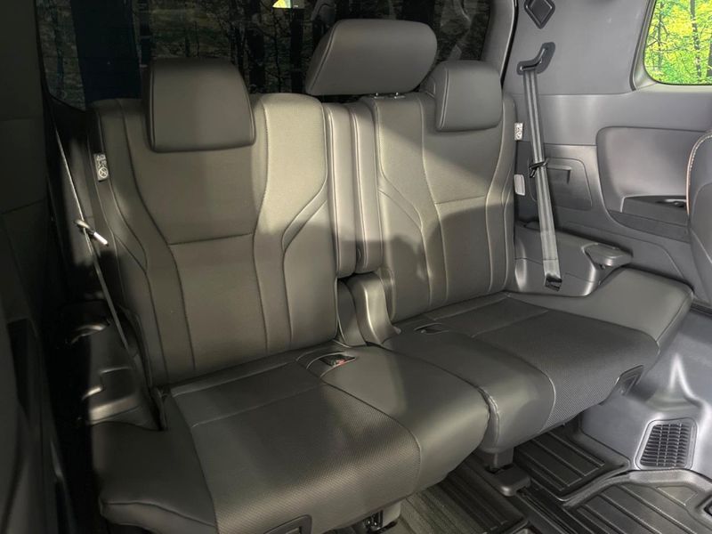 2023 Toyota Alphard Hybrid 6AA-AAHH45W (UW-6a9f7b22cb087)[24]