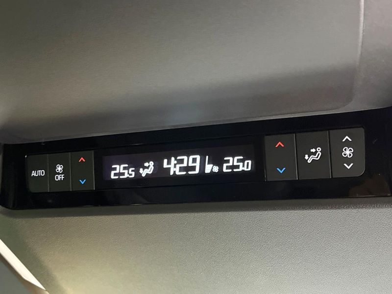 2025 Toyota Alphard 3BA-AGH40W (UW-6a9f7b4ce5d0a)[11]