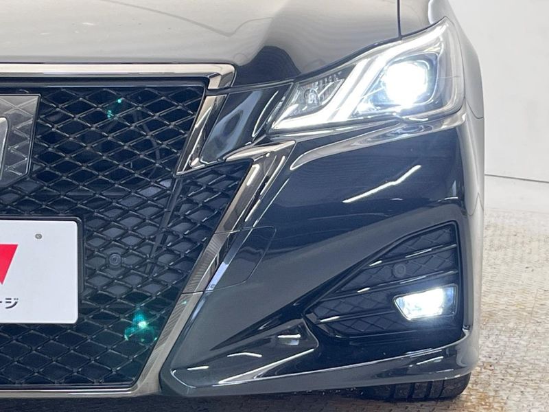 2017 Toyota Crown Hybrid DAA-AWS210 (UW-6a9f7b60349e5)[12]