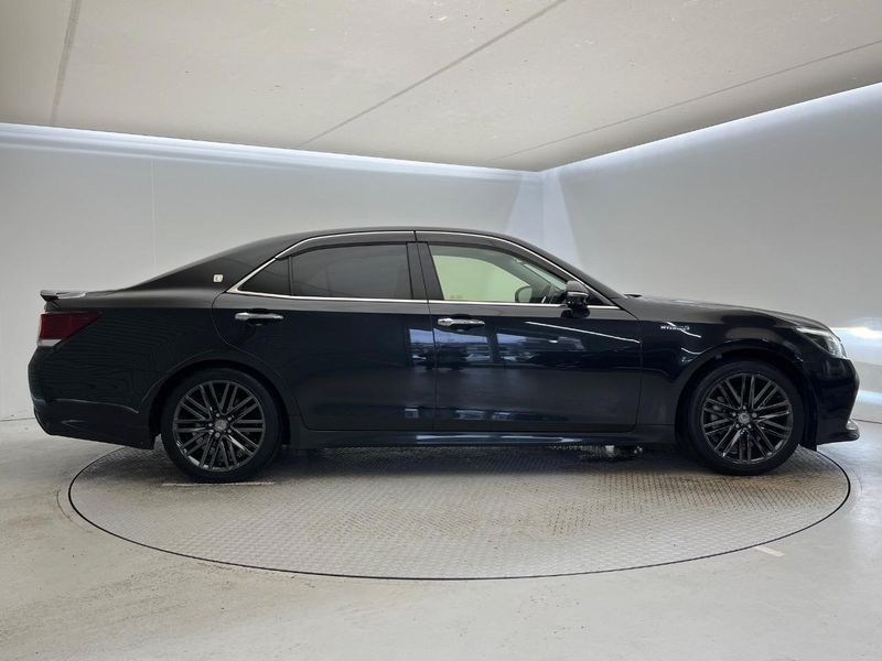 2017 Toyota Crown Hybrid DAA-AWS210 (UW-6a9f7b60349e5)[17]