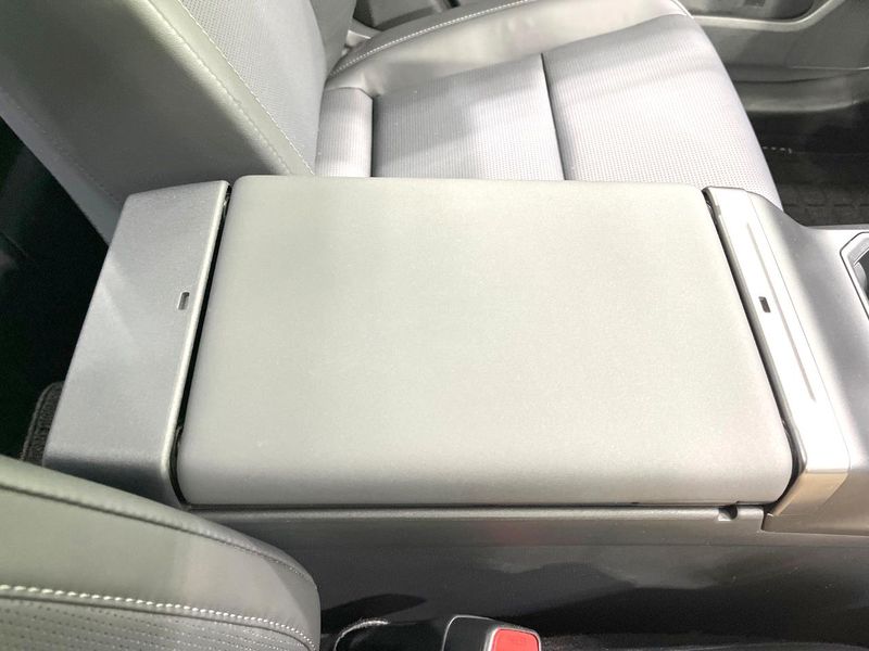 2026 Toyota RAV4 6AA-AXAN64 (UW-6a9f7b66c5be9)[29]