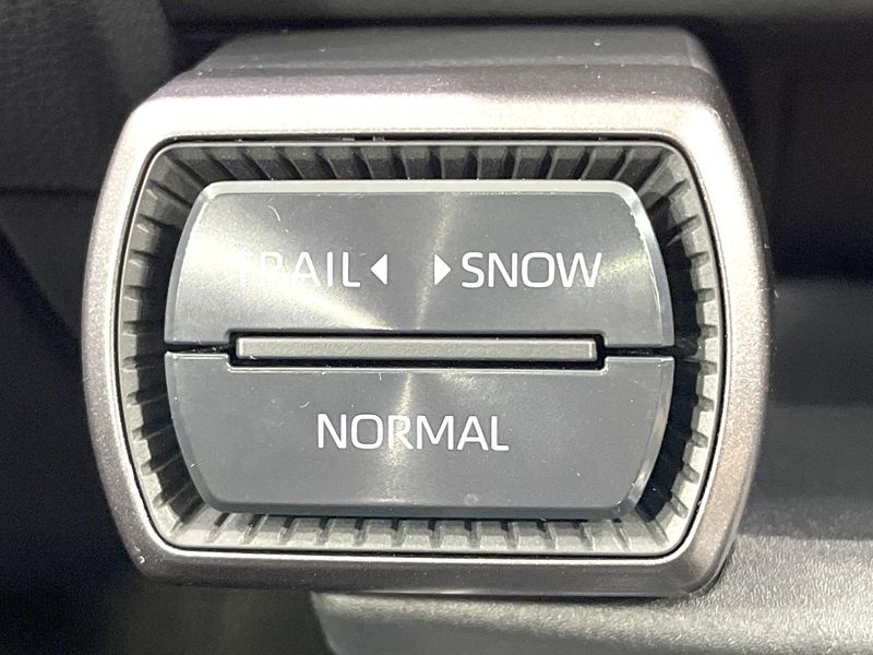 2026 Toyota RAV4 6AA-AXAN64 (UW-6a9f7b66c5be9)[15]