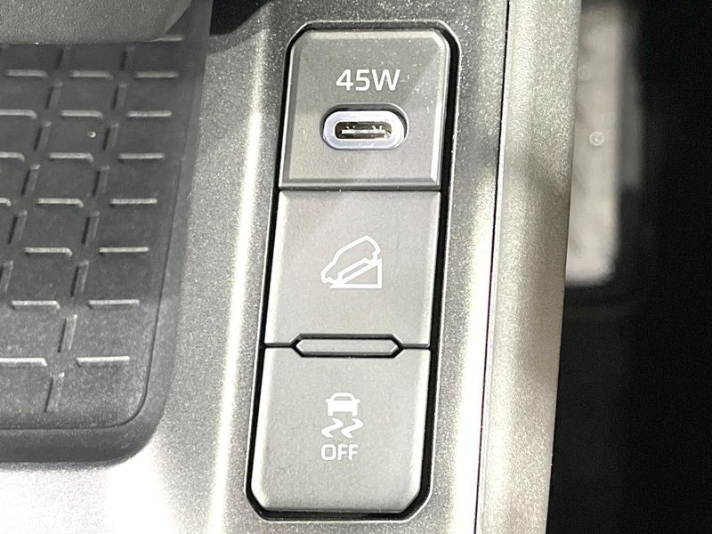 2026 Toyota RAV4 6AA-AXAN64 (UW-6a9f7b66c5be9)[19]