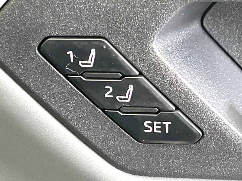 2026 Toyota RAV4 6AA-AXAN64 (UW-6a9f7b67f1a50)[26]