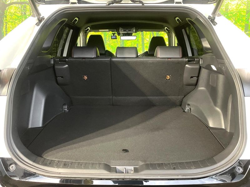 2022 Toyota RAV4 PHV 6LA-AXAP54 (UW-6a9f7b69f3a84)[12]