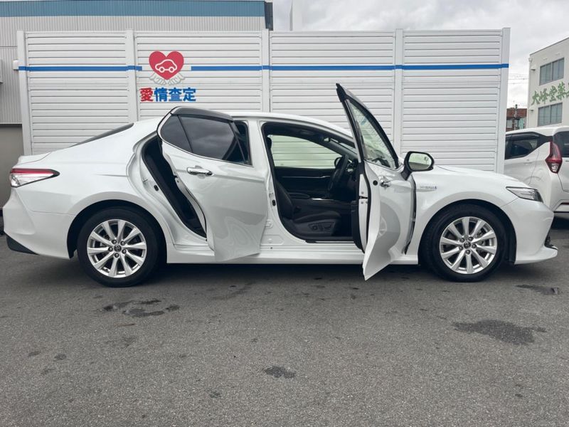 2017 Toyota Camry DAA-AXVH70 (UW-6a9f7b77dba74)[7]