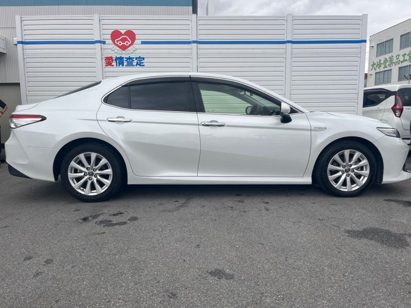 2017 Toyota Camry DAA-AXVH70 (UW-6a9f7b77dba74)[6]