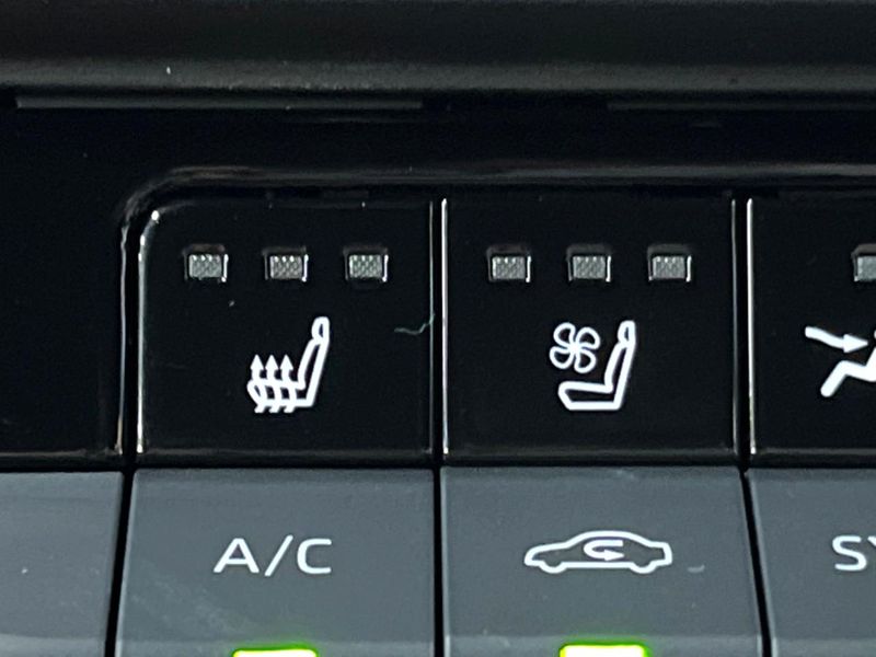 2024 Toyota Crown Sports 6AA-AZSH36W (UW-6a9f7b8aa407f)[29]