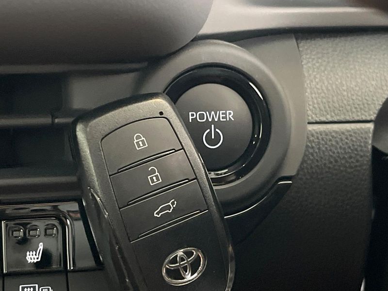 2024 Toyota Crown Sports 6AA-AZSH36W (UW-6a9f7b8d21e1e)[12]