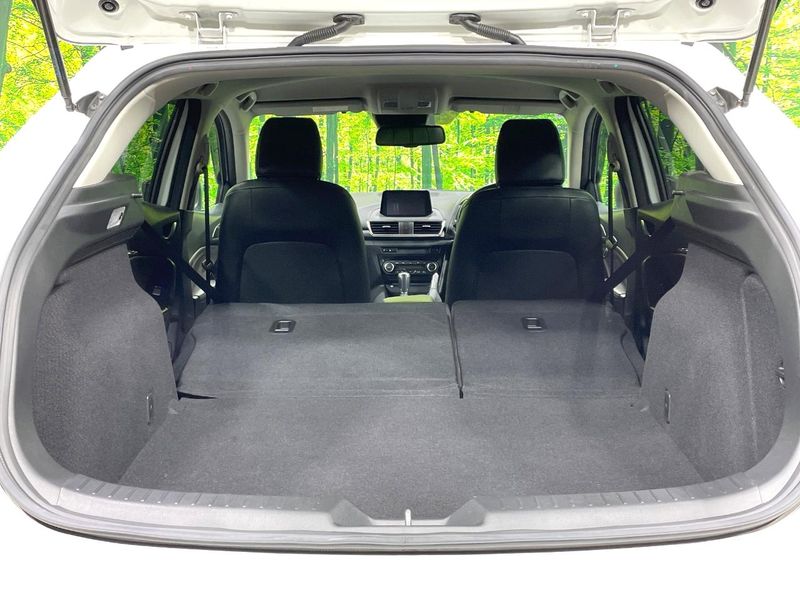 2017 Mazda Axela Sports LDA-BMLFS (UW-6a9f7bc7b54dc)[15]