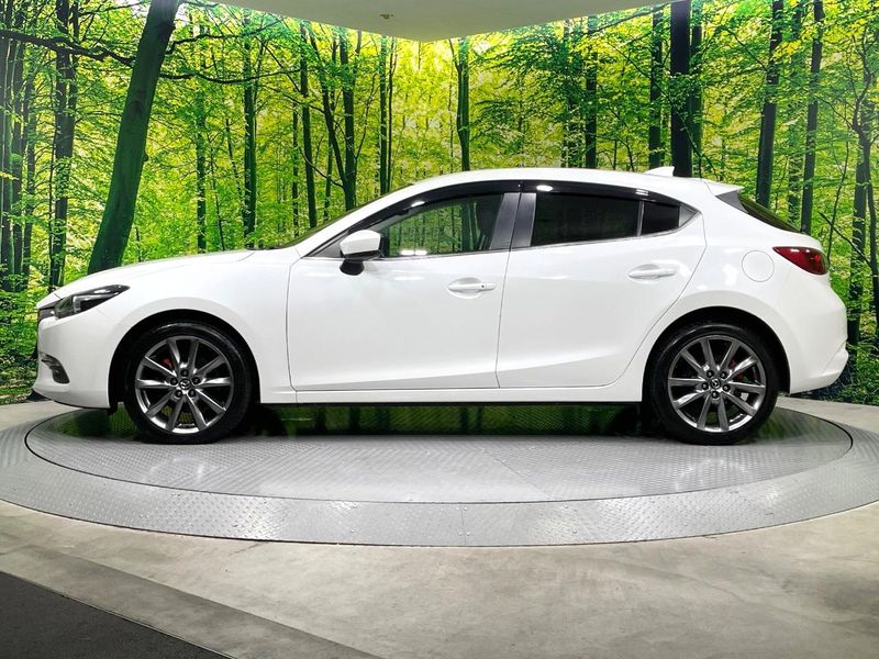 2017 Mazda Axela Sports LDA-BMLFS (UW-6a9f7bc7b54dc)[6]