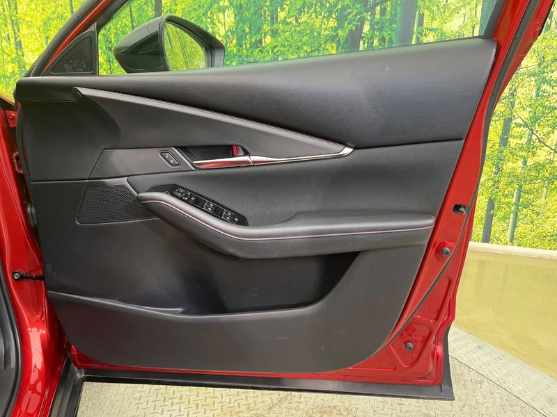 2023 Mazda CX-30 5AA-DMEJ3P (UW-6a9f7bec28ccd)[22]