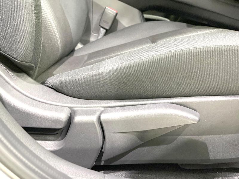 2021 Nissan Note 6AA-E13 (UW-6a9f7bf79af62)[20]