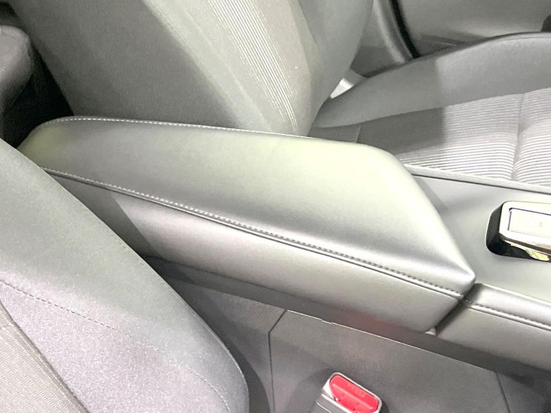 2021 Nissan Note 6AA-E13 (UW-6a9f7bf79af62)[24]