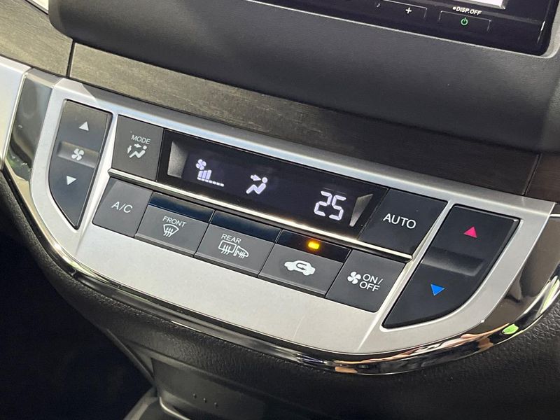 2015 Honda Jade DAA-FR4 (UW-6a9f7c0a84de8)[16]