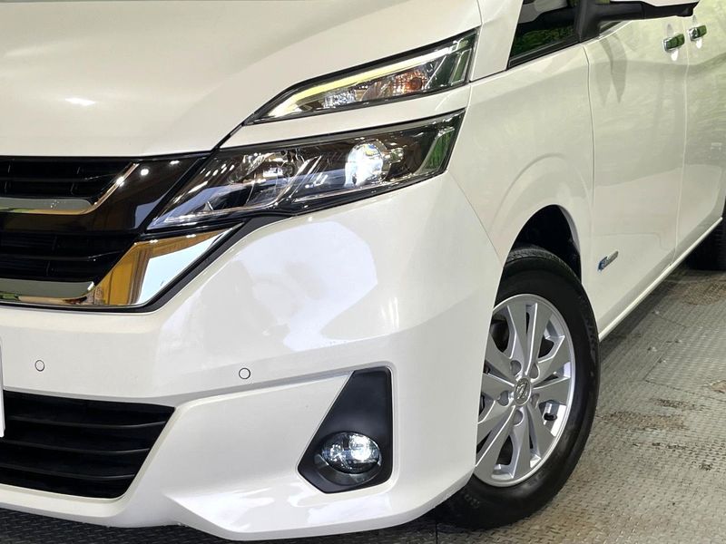 2016 Nissan Serena DAA-GC27 (UW-6a9f7c14a24d0)[11]