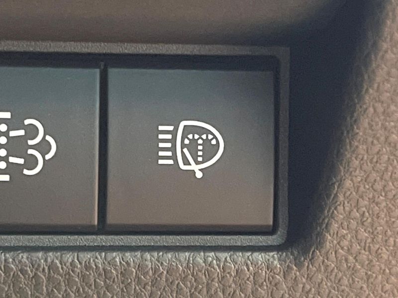 2025 Toyota Land Cruiser 250 3DA-GDJ250W (UW-6a9f7c1c5495f)[27]