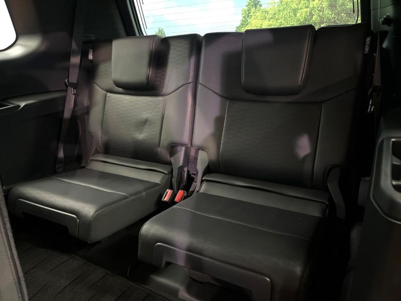 2025 Toyota Land Cruiser 250 3DA-GDJ250W (UW-6a9f7c1c5495f)[10]