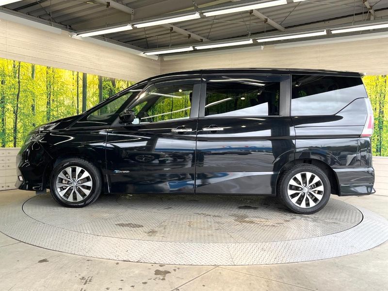 2017 Nissan Serena DAA-GFC27 (UW-6a9f7c1e59655)[12]
