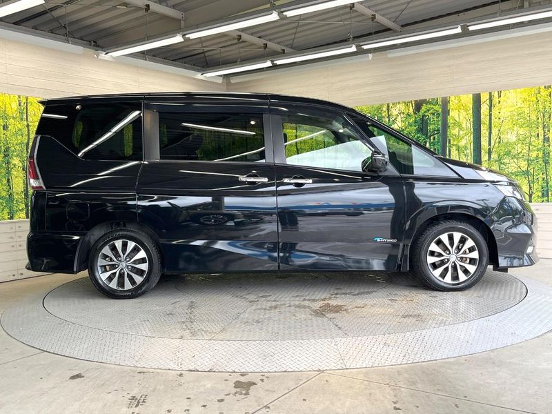 2017 Nissan Serena DAA-GFC27 (UW-6a9f7c1e59655)[8]