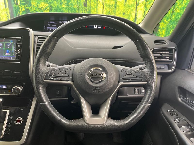 2017 Nissan Serena DAA-GFC27 (UW-6a9f7c233cffc)[29]