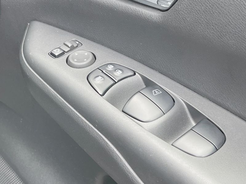 2022 Nissan Serena 5AA-GFC27 (UW-6a9f7c282b8bf)[21]