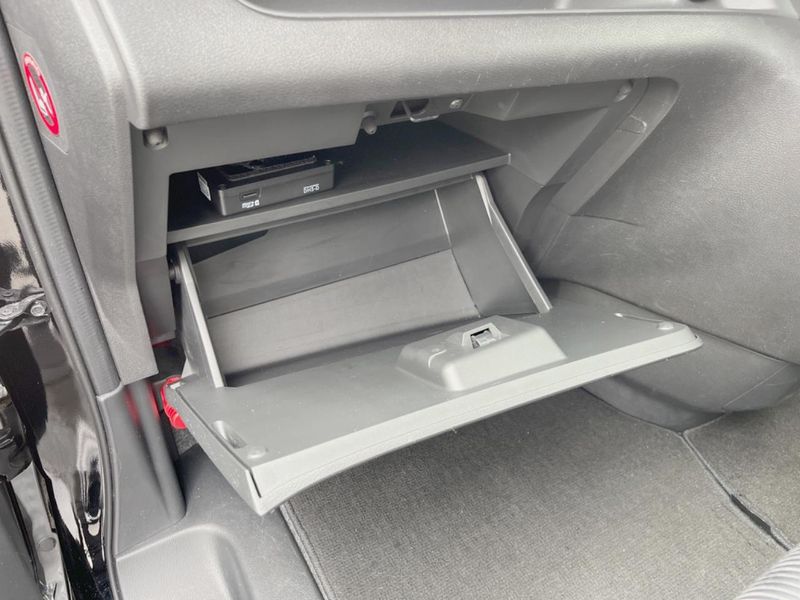 2022 Nissan Serena 5AA-GFC27 (UW-6a9f7c282b8bf)[17]
