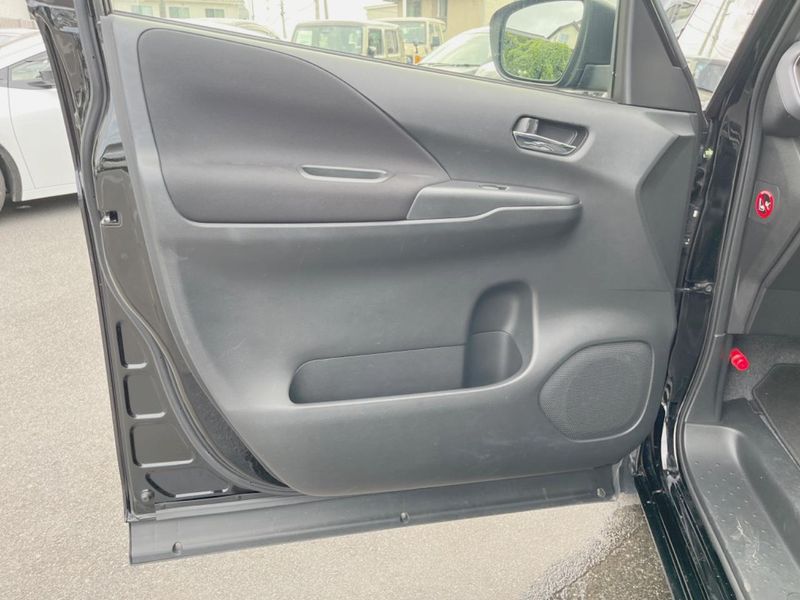 2022 Nissan Serena 5AA-GFC27 (UW-6a9f7c282b8bf)[18]