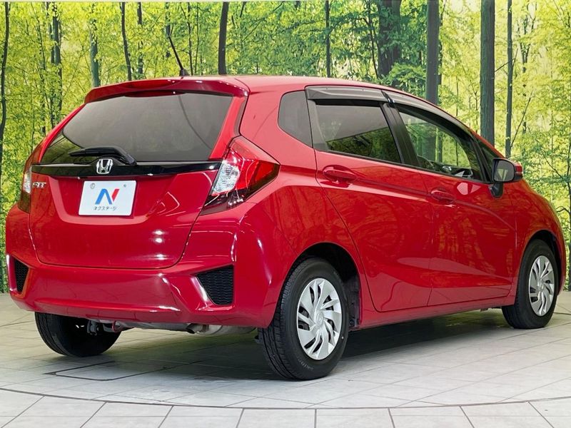 2013 Honda Fit DBA-GK3 (UW-6a9f7c30d494a)[23]