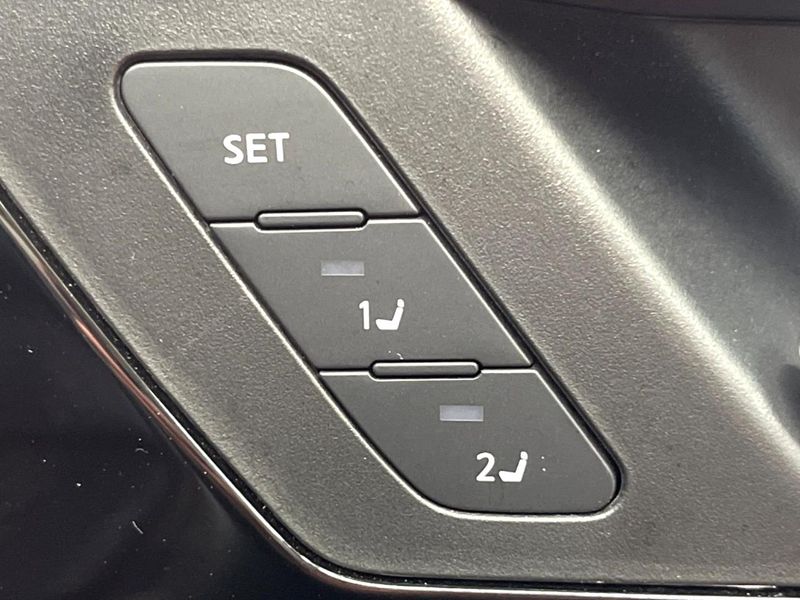 2022 Mitsubishi OUTLANDER PHEV 5LA-GN0W (UW-6a9f7c34efd21)[27]