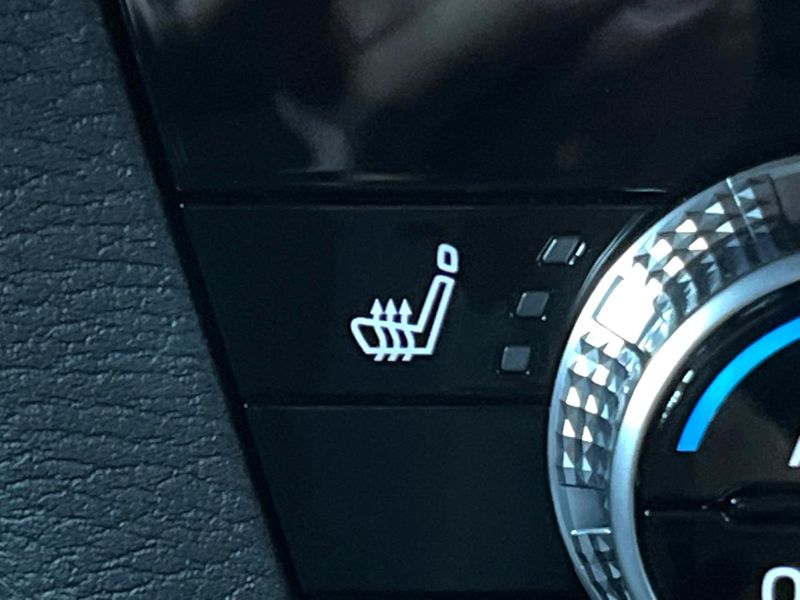 2024 Mitsubishi OUTLANDER PHEV 5LA-GN0W (UW-6a9f7c36c4b35)[11]