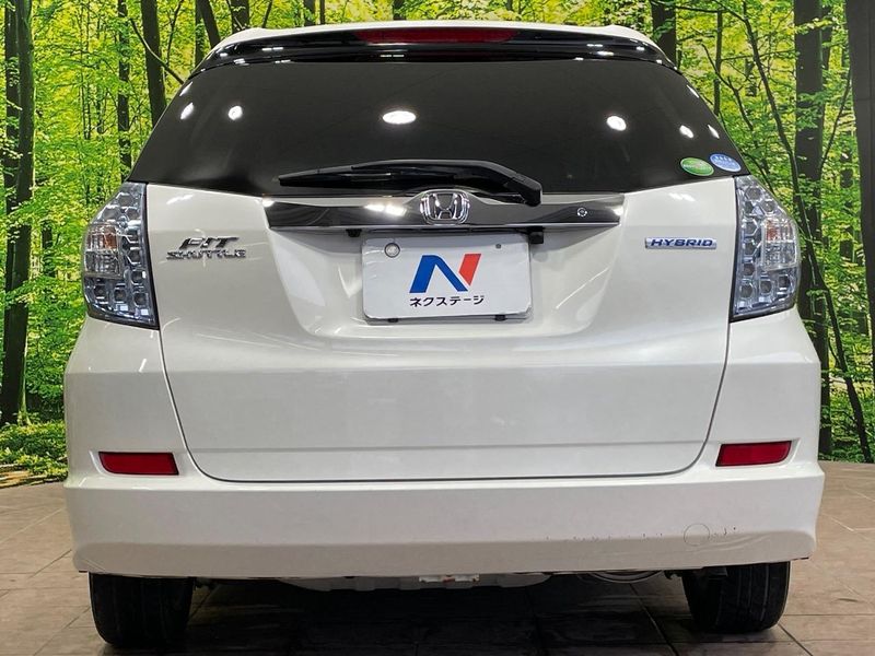 2012 Honda Fit Shuttle Hybrid DAA-GP2 (UW-6a9f7c37bfb91)[17]