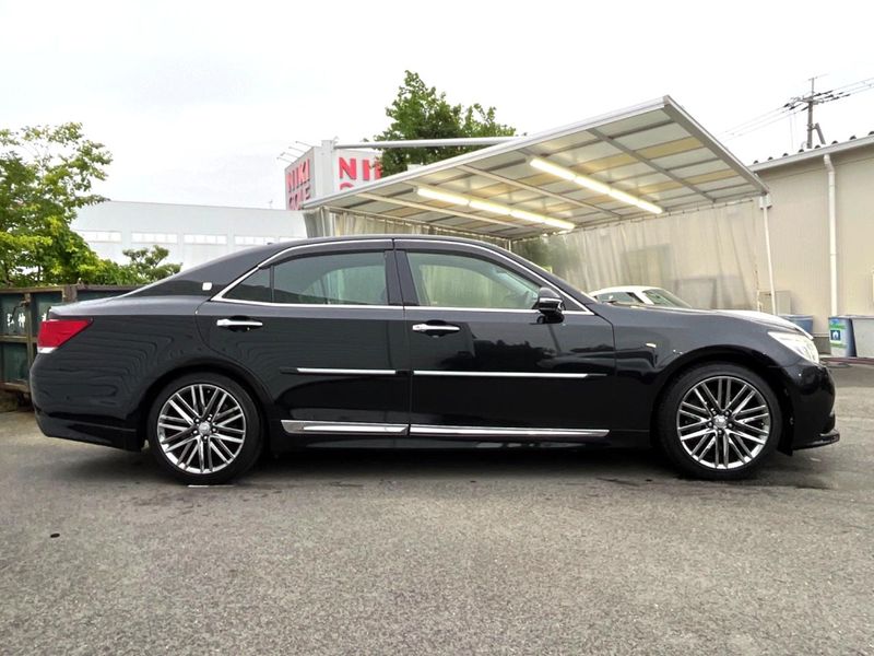 2012 Toyota Crown DBA-GRS214 (UW-6a9f7c465faad)[25]
