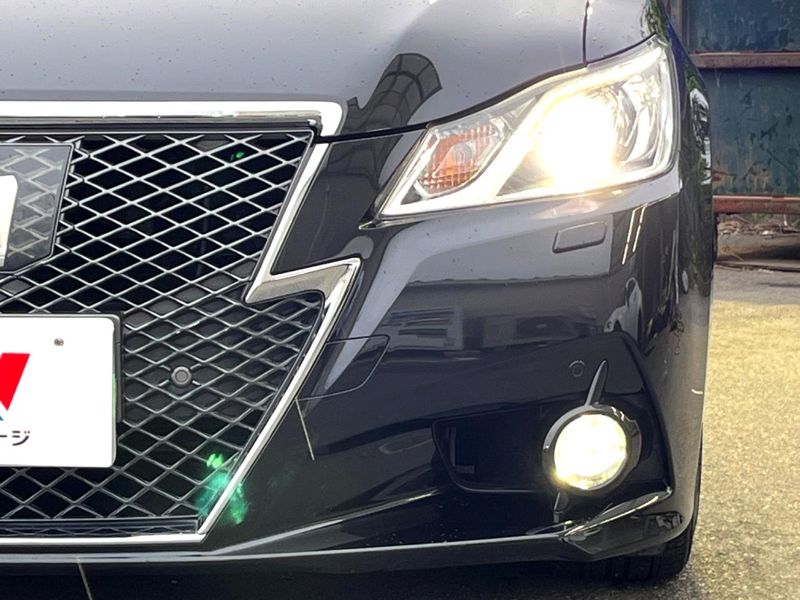 2012 Toyota Crown DBA-GRS214 (UW-6a9f7c465faad)[7]