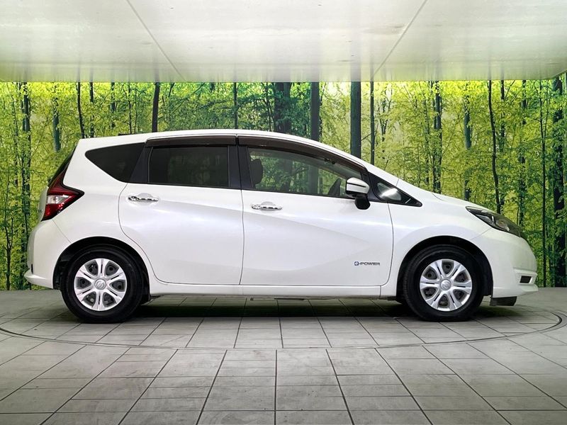 2017 Nissan Note DAA-HE12 (UW-6a9f7c685b81b)[15]