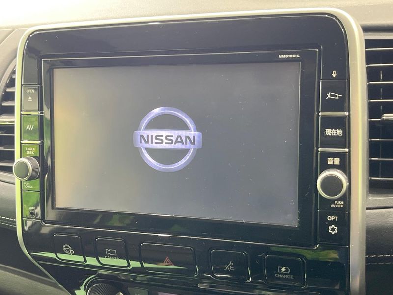 2018 Nissan Serena DAA-HFC27 (UW-6a9f7c7cf3a62)[23]