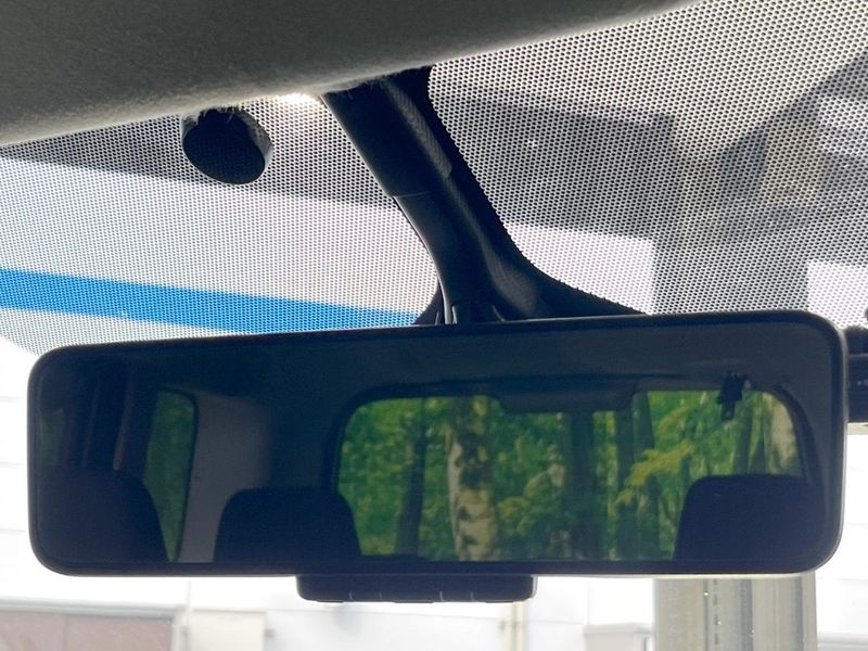 2018 Nissan Serena DAA-HFC27 (UW-6a9f7c7cf3a62)[28]