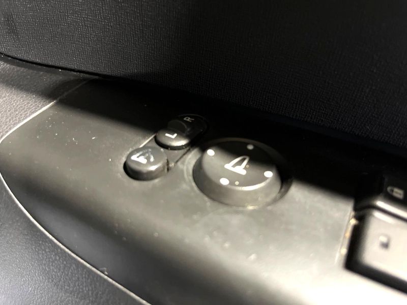 2016 Honda N-BOX DBA-JF1 (UW-6a9f7ca434138)[29]