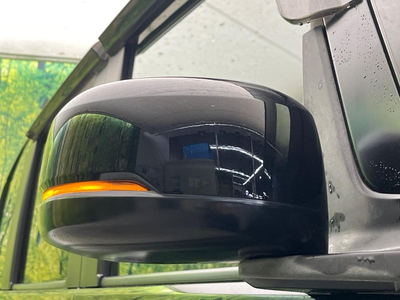 2017 Honda N-BOX CUSTOM DBA-JF3 (UW-6a9f7cb81fd59)[5]