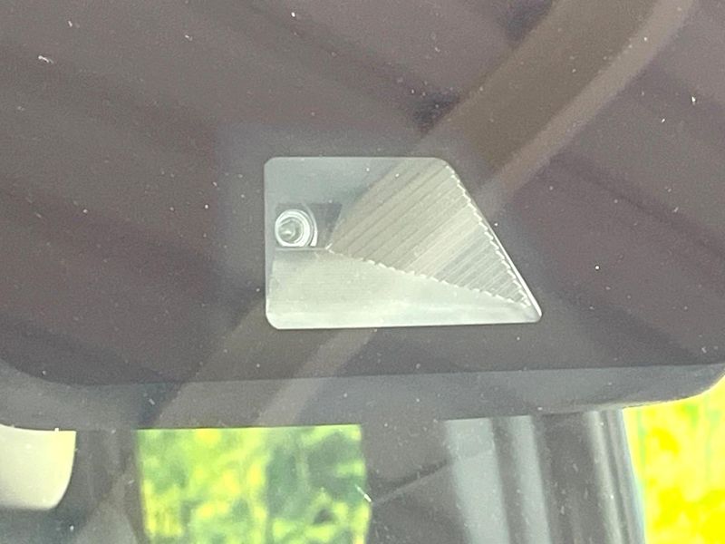 2023 Honda N-BOX CUSTOM 6BA-JF3 (UW-6a9f7cbebd2f1)[4]