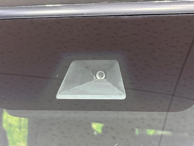 2022 Honda N-BOX CUSTOM 6BA-JF4 (UW-6a9f7cce72417)[5]