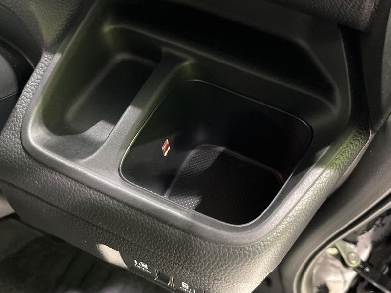 2022 Honda N-BOX CUSTOM 6BA-JF4 (UW-6a9f7cce72417)[28]