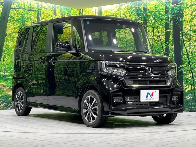 2022 Honda N-BOX CUSTOM 6BA-JF4 (UW-6a9f7cce72417)[9]