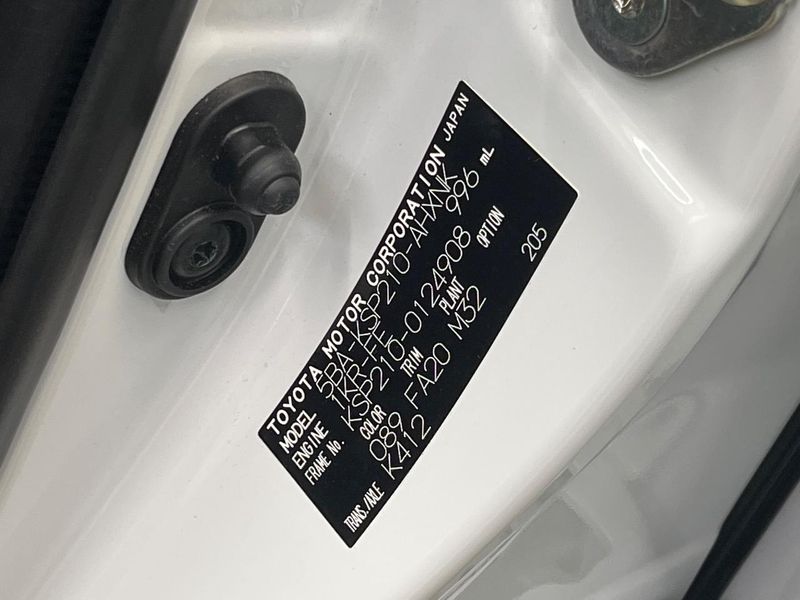 2024 Toyota Yaris 5BA-KSP210 (UW-6a9f7d1d6872a)[1]
