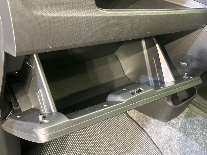 2014 Daihatsu Move DBA-LA100S (UW-6a9f7d274c9a3)[20]