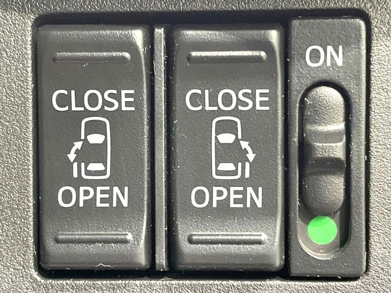 2018 Daihatsu Wake DBA-LA700S (UW-6a9f7d58635dc)[9]