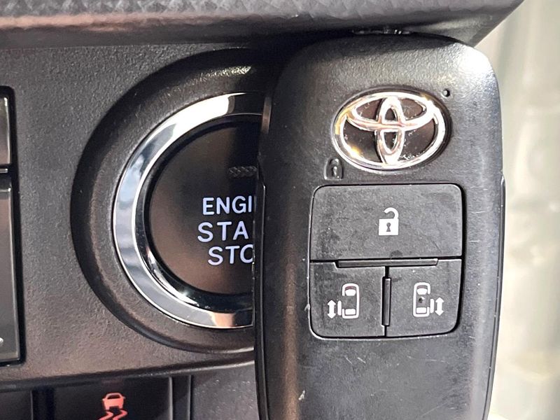 2022 Toyota Roomy 5BA-M900A (UW-6a9f7d7d8efce)[10]
