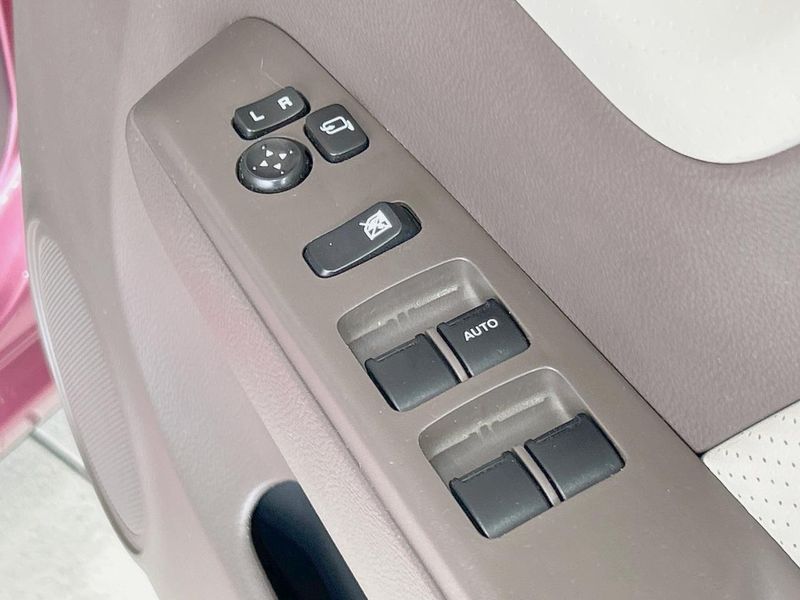 2013 Suzuki MR Wagon Wit DBA-MF33S (UW-6a9f7d9f59f38)[22]